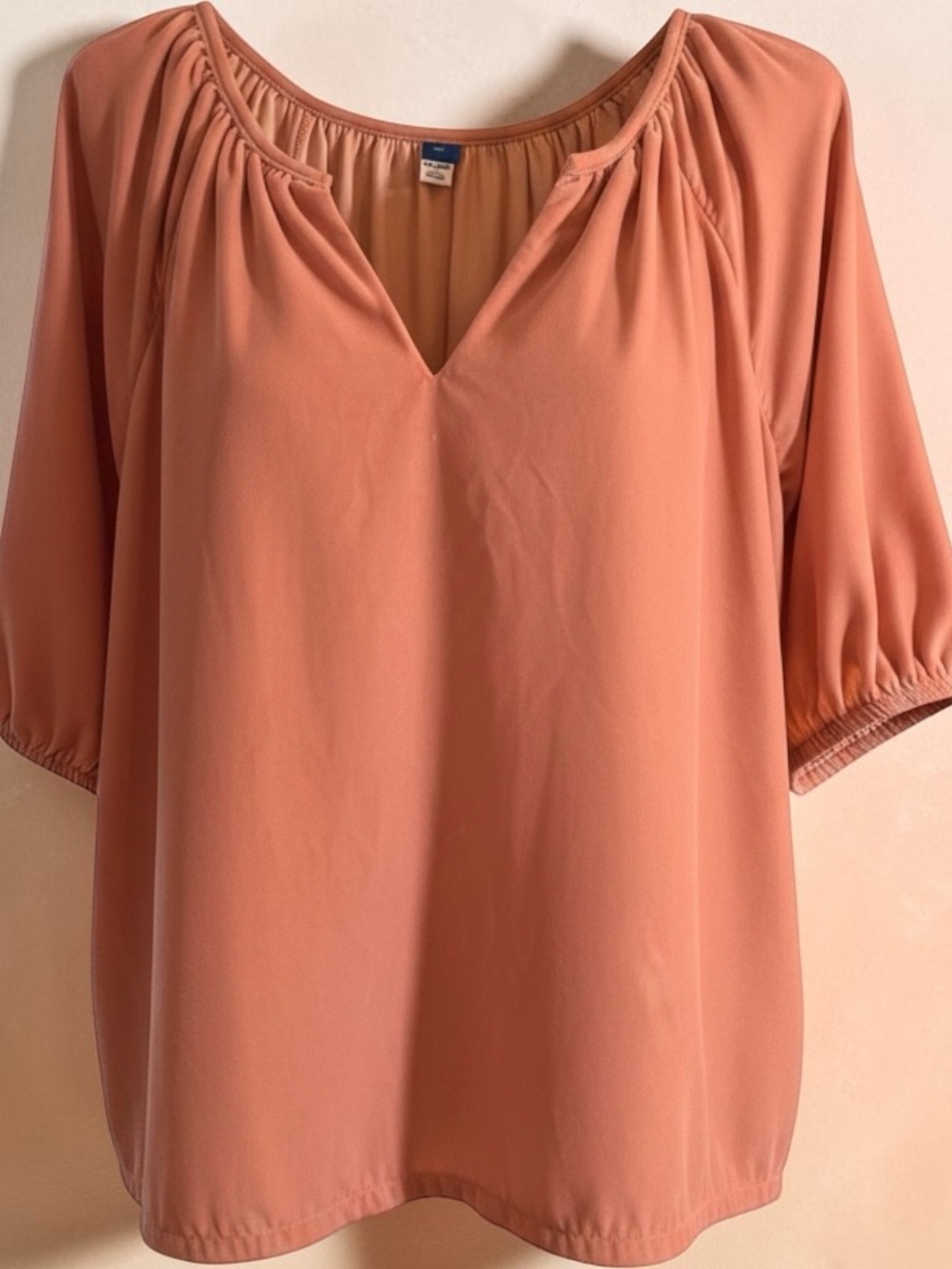 Old Navy Peach V-Neck Peasant Top.